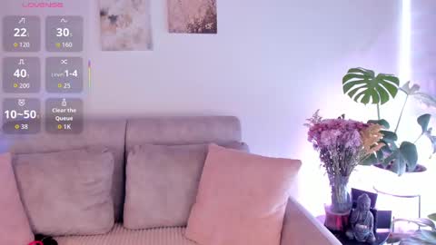 Snapshot of estercollins_ chatting on 09-18-25, 07:05 Is secret online show from 09-18-25, 07:05