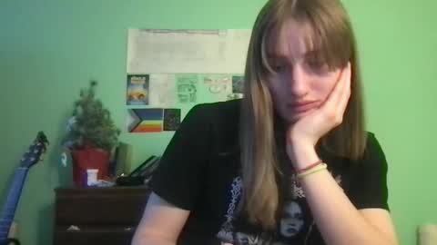 Esther Grey online show from 01-27-25, 08:28