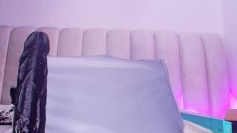 Estrella online show from 11-19-25, 12:05