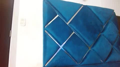 ESTRELLA online show from 11-15-25, 03:52