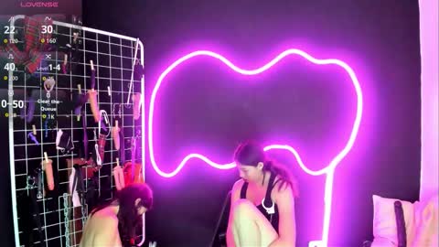 Cloe and Megan online show from 10-31-25, 05:47