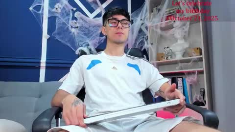 Etham online show from 10-18-25, 02:07