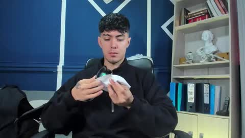 Etham online show from 11-15-25, 12:02