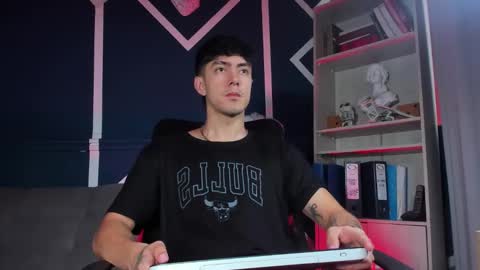 Etham online show from 11-19-25, 12:16