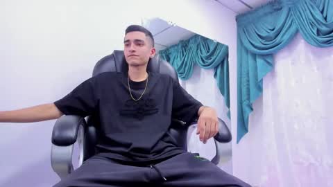 Ethan online show from 01-10-25, 08:37