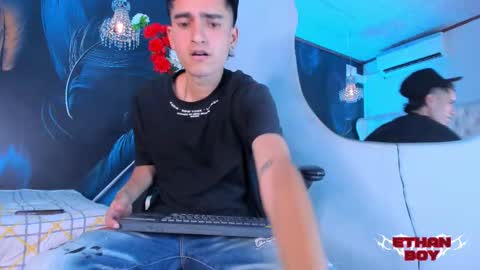 Snapshot of ethan_boy_ chatting on 12-22-25, 07:11 Ethan online show from 12-22-25, 07:11