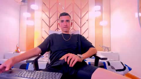 Snapshot of ethan_boy_ chatting on 02-06-26, 08:56 Ethan online show from 02-06-26, 08:56