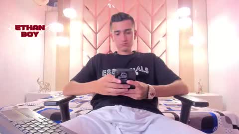 Snapshot of ethan_boy_ chatting on 02-21-26, 09:05 Ethan online show from 02-21-26, 09:05