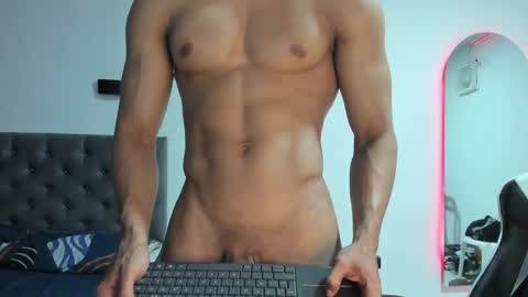 ethan_smitth1 online show from 01-20-25, 06:31