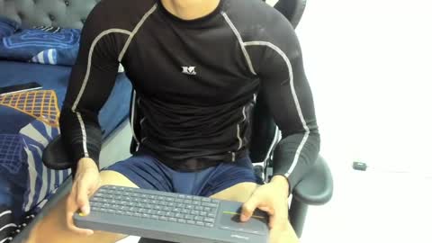 ethan_smitth1 online show from 01-22-25, 10:05