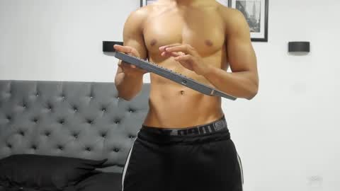 ethan_smitth1 online show from 02-09-25, 10:00