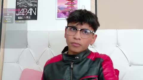 Snapshot of ethan_westt chatting on 11-07-25, 08:42 Ethan online show from 11-07-25, 08:42