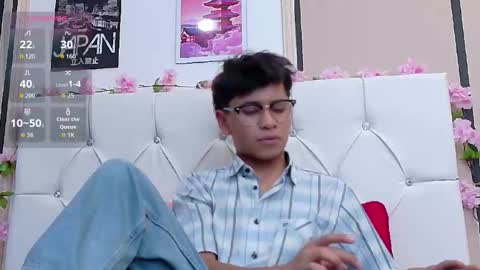 Snapshot of ethan_westt chatting on 11-10-25, 09:14 Ethan online show from 11-10-25, 09:14