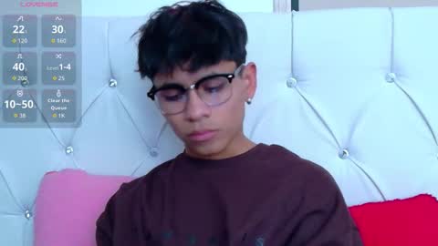 Snapshot of ethan_westt chatting on 11-13-25, 08:52 Ethan online show from 11-13-25, 08:52