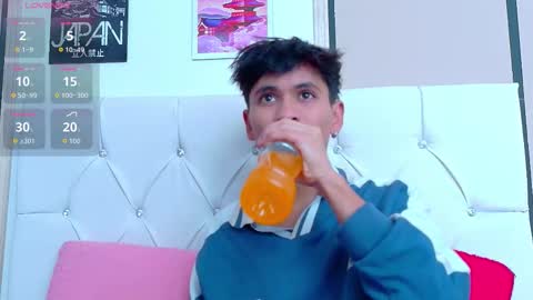 Snapshot of ethan_westt chatting on 11-14-25, 08:40 Ethan online show from 11-14-25, 08:40