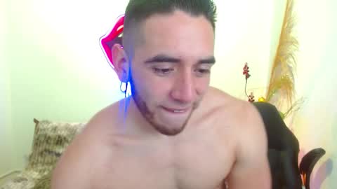 Snapshot of ethanblaze_ chatting on 12-04-25, 12:03 ethanblaze_ online show from 12-04-25, 12:03