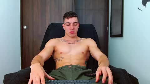 ethangreey1 online show from 02-15-25, 04:01
