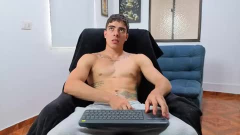 ethangreey1 online show from 01-08-26, 05:48