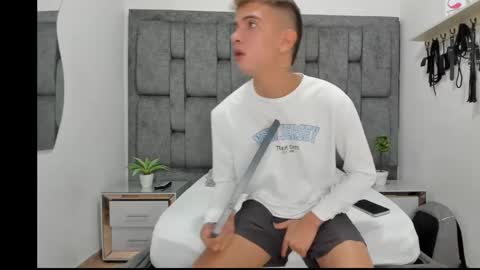 Snapshot of ethanhot_os chatting on 04-01-26, 08:50 ethanhot_os online show from 04-01-26, 08:50