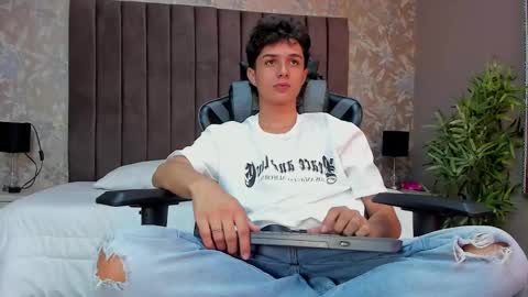 ethanlowell online show from 11-05-25, 11:27