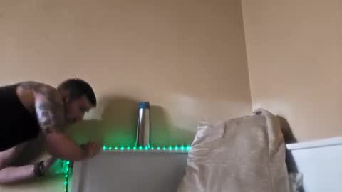 Snapshot of etherless86 chatting on 01-21-25, 03:32 Etherless online show from 01-21-25, 03:32