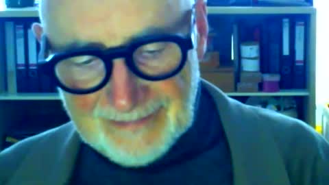 Snapshot of etonne chatting on 10-22-25, 10:15 etonne online show from 10-22-25, 10:15