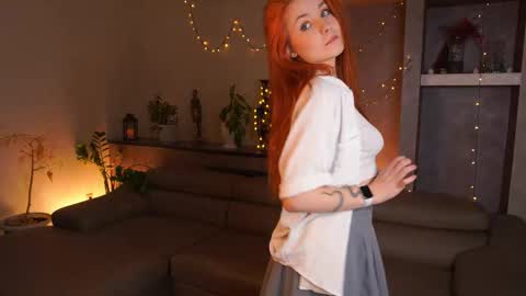 Lillie here and its my first day online show from 11-05-25, 11:43