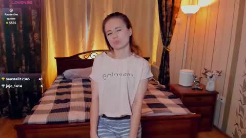 Kira and Kamila online show from 10-03-25, 08:00