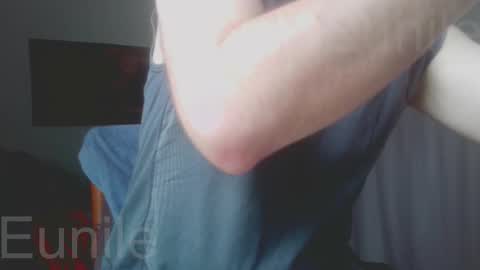 Snapshot of eunile chatting on 12-23-25, 10:57 eunile online show from 12-23-25, 10:57