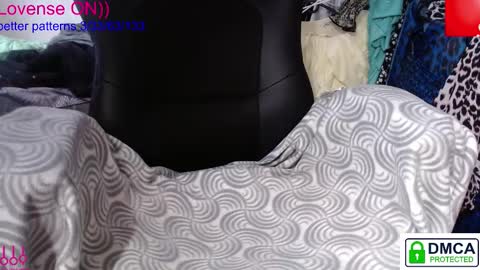 Snapshot of eva_blond_hot chatting on 10-27-25, 09:57 Eva online show from 10-27-25, 09:57