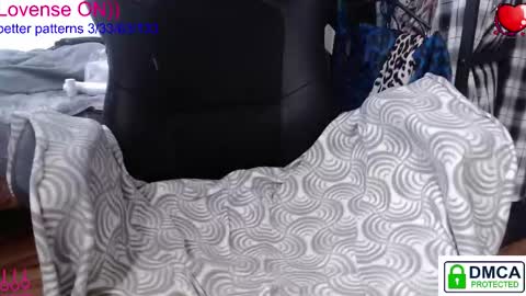 Snapshot of eva_blond_hot chatting on 11-11-25, 09:20 Eva online show from 11-11-25, 09:20