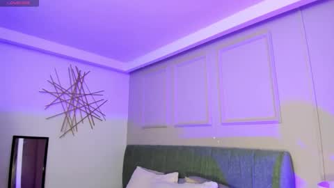 Eva  online show from 11-21-25, 01:37