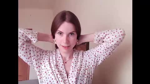 Snapshot of eva_cutesmile chatting on 09-26-25, 01:59 Eva online show from 09-26-25, 01:59