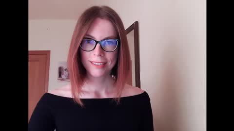 Snapshot of eva_cutesmile chatting on 10-01-25, 02:23 Eva online show from 10-01-25, 02:23