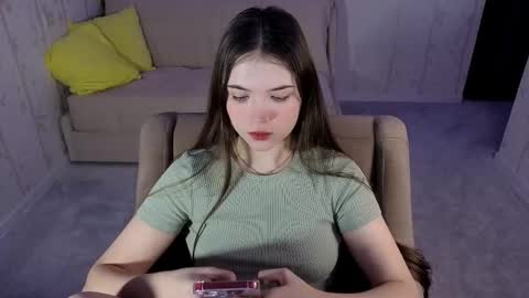 Snapshot of eva_davie chatting on 11-29-25, 02:09 Eva online show from 11-29-25, 02:09