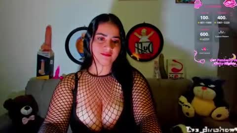 Eva online show from 11-24-25, 05:51