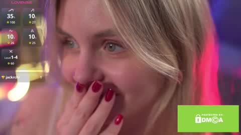 Evienne online show from 11-28-25, 03:58