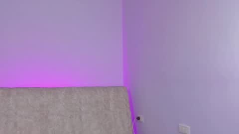 Snapshot of eva_hillss69 chatting on 11-16-25, 08:36 Eva online show from 11-16-25, 08:36