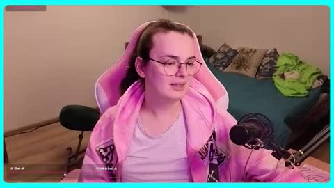 Gamer Katt online show from 10-24-25, 12:34