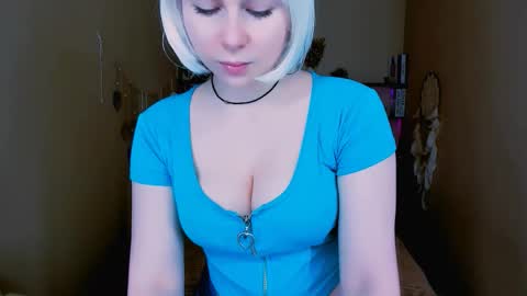 Eva online show from 10-17-25, 03:14