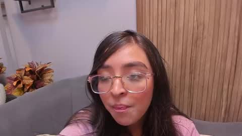 Angelinne online show from 12-22-24, 09:44