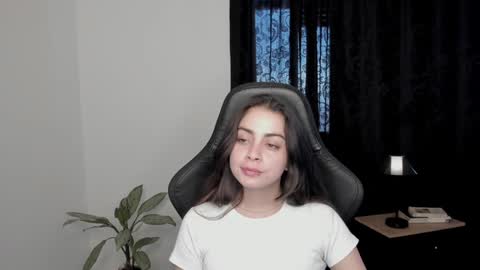 eva_monn online show from 01-16-25, 08:03