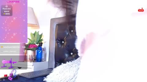 Snapshot of eva_notty_ chatting on 01-14-25, 04:18 Eva Notty online show from 01-14-25, 04:18
