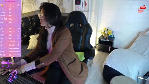 Snapshot of eva_notty_ chatting on 01-16-25, 01:04 Eva Notty online show from 01-16-25, 01:04