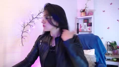 Snapshot of eva_notty_ chatting on 09-10-25, 03:23 Eva Notty online show from 09-10-25, 03:23