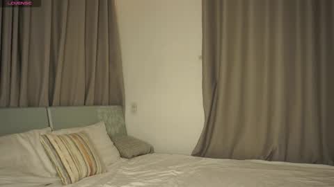 Eva online show from 10-13-25, 03:34