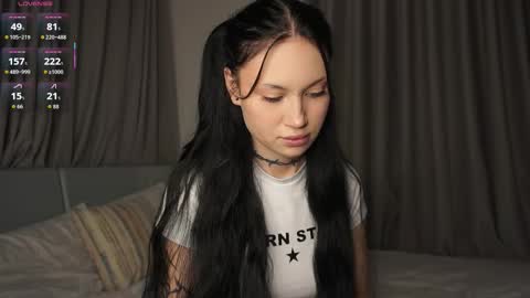 Eva online show from 10-18-25, 02:51