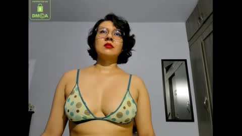 Eva online show from 12-30-24, 06:27