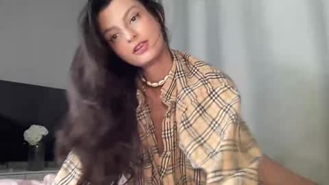 EVA  online show from 10-24-25, 03:30