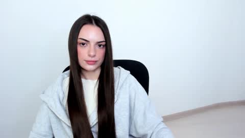 Snapshot of eva_rossee_ chatting on 02-01-25, 07:13 Eva online show from 02-01-25, 07:13